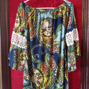 WinWin Pinwheel sleeve tunic NWT Size L/XL